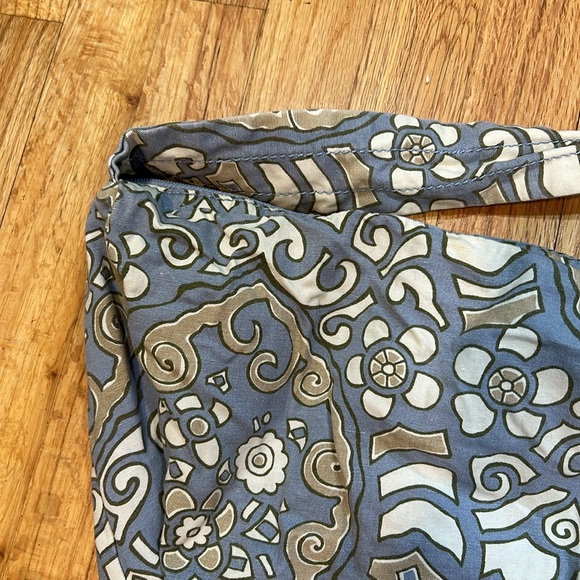 Big zip tote great for the beach - Picture 2 of 11